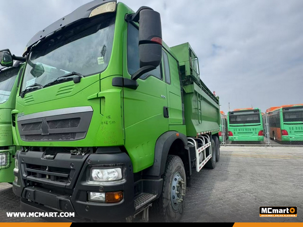 Peru - 1 Unit SINOTRUCK HOWO 6X4 Dump Truck